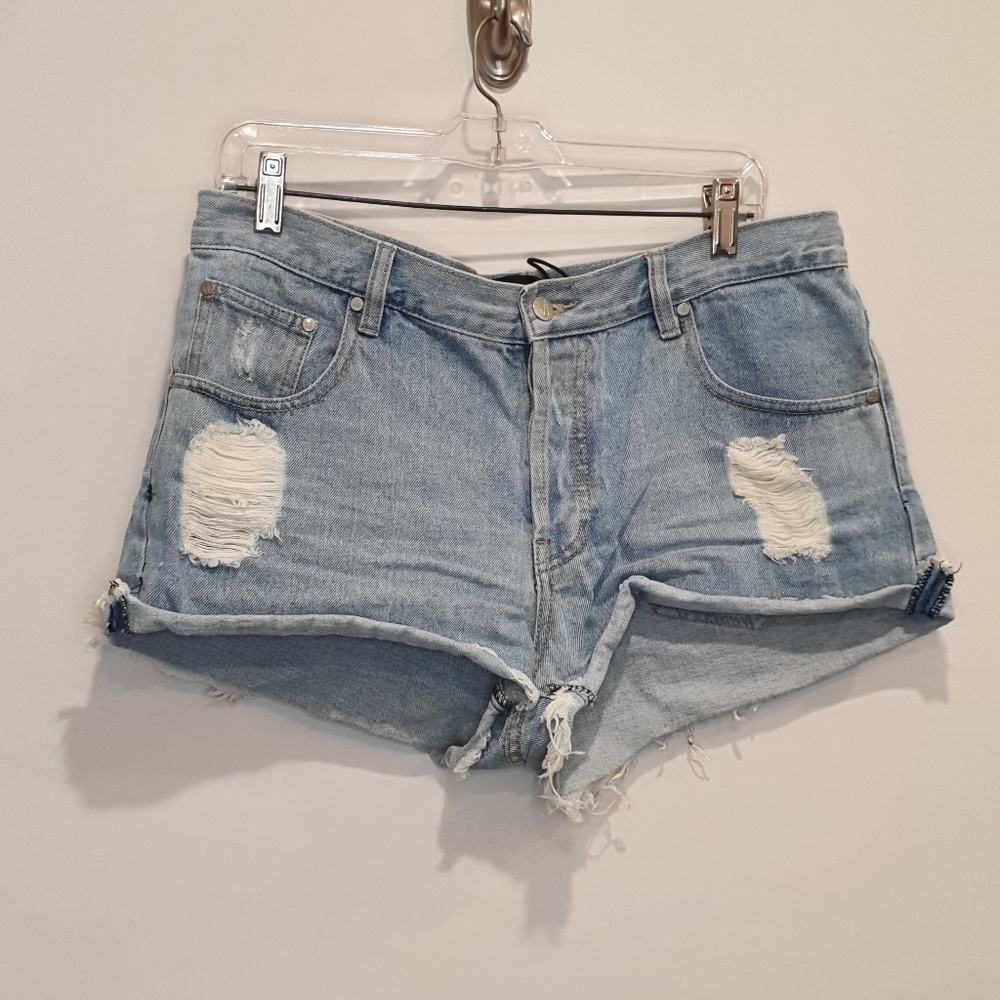 MINKPINK short denim distressed denim shorts, size medium